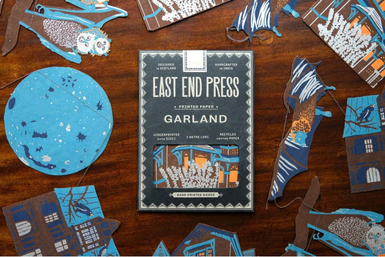 East End Press Haunted House Paper Garland