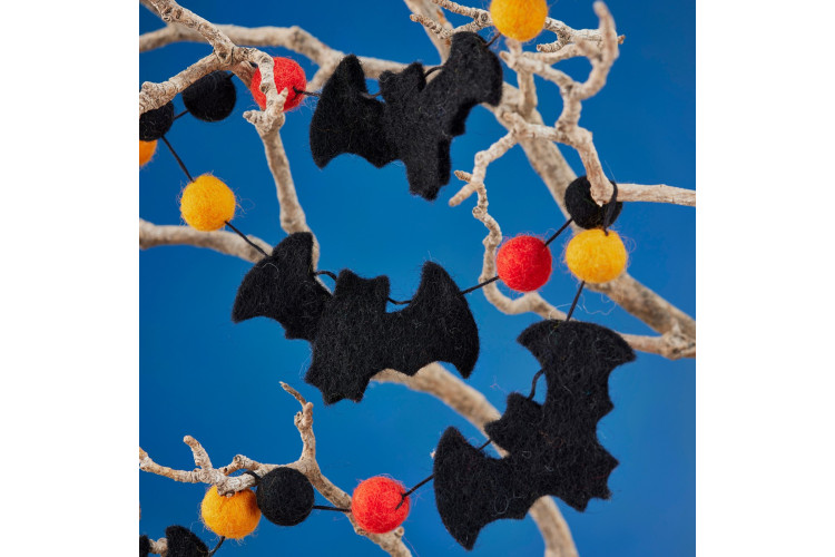 Felt Bat & Pom Pom Halloween Garland