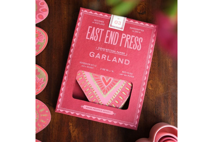 Hearts Concertina Garland