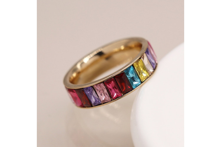 Pom Golden Rainbow Crystal Ring