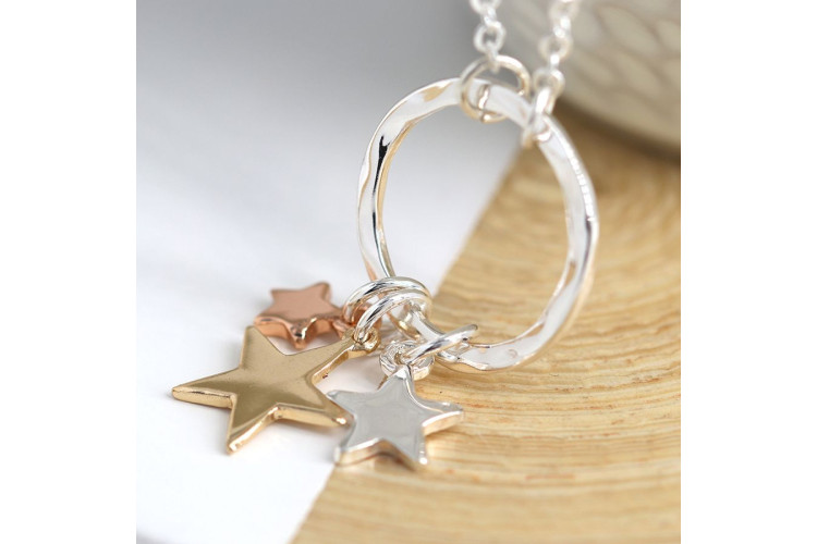Pom Silver plated necklace with triple stars and hammered hoop