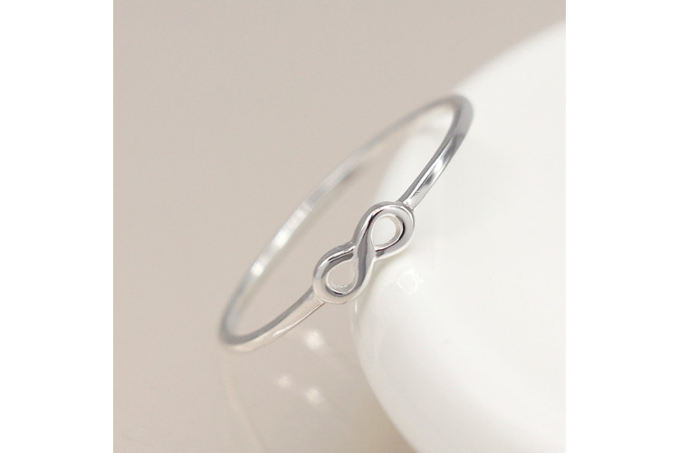 Sterling silver infinity ring