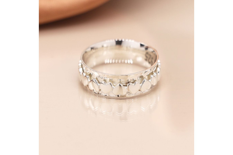 Sterling silver spinning ring with multi heart band