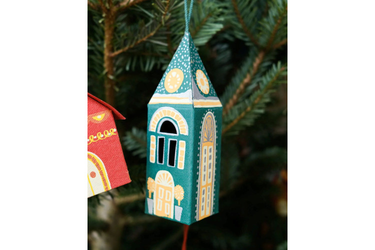 Winter Steeple Screen-Printed Board Decoration